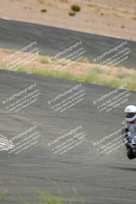 media/Jun-04-2022-WERA (Sat) [[b852bbbd55]]/Race 9 LW Twins Superbike V6 LW D Superstock/